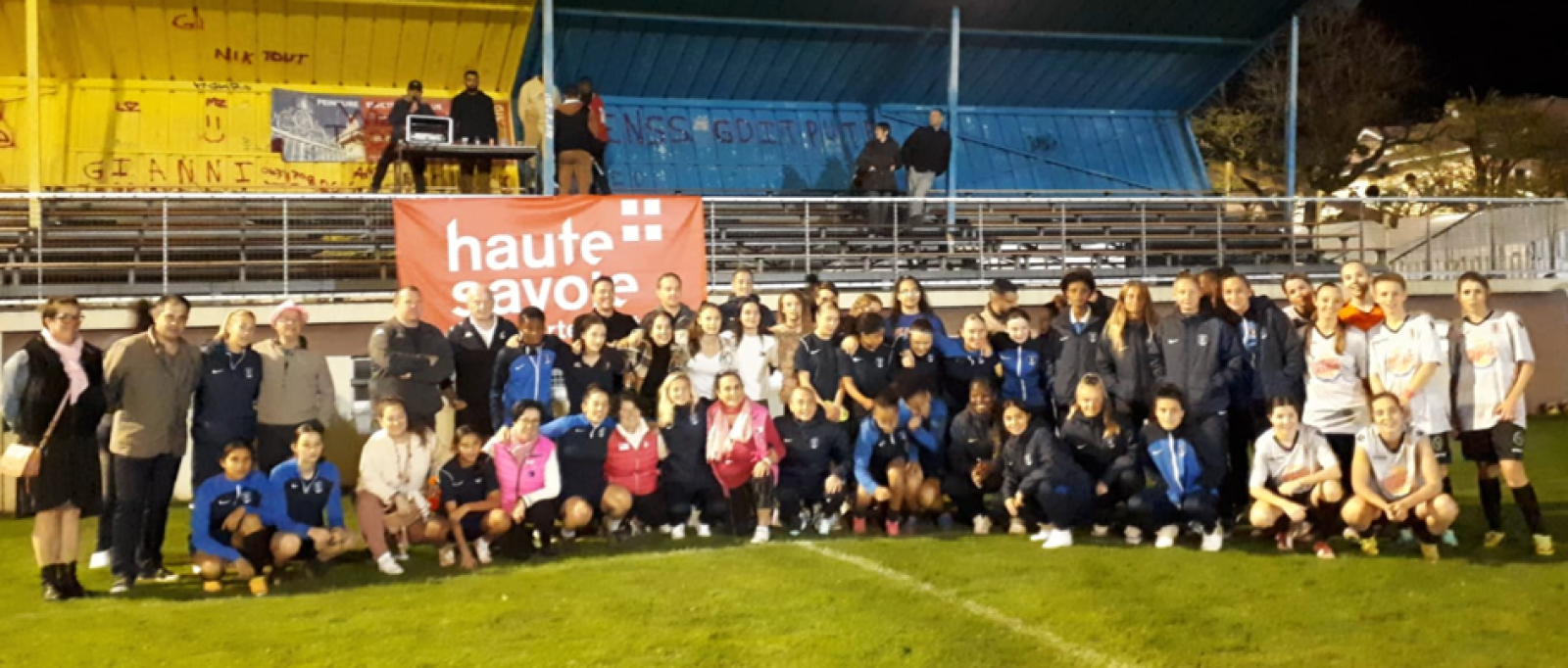 Les joueuses de Football et Rugby de Thonon